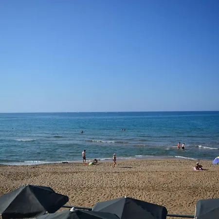 Otel Krini 4*