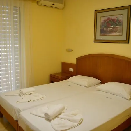 Krini Hotel Sfáka